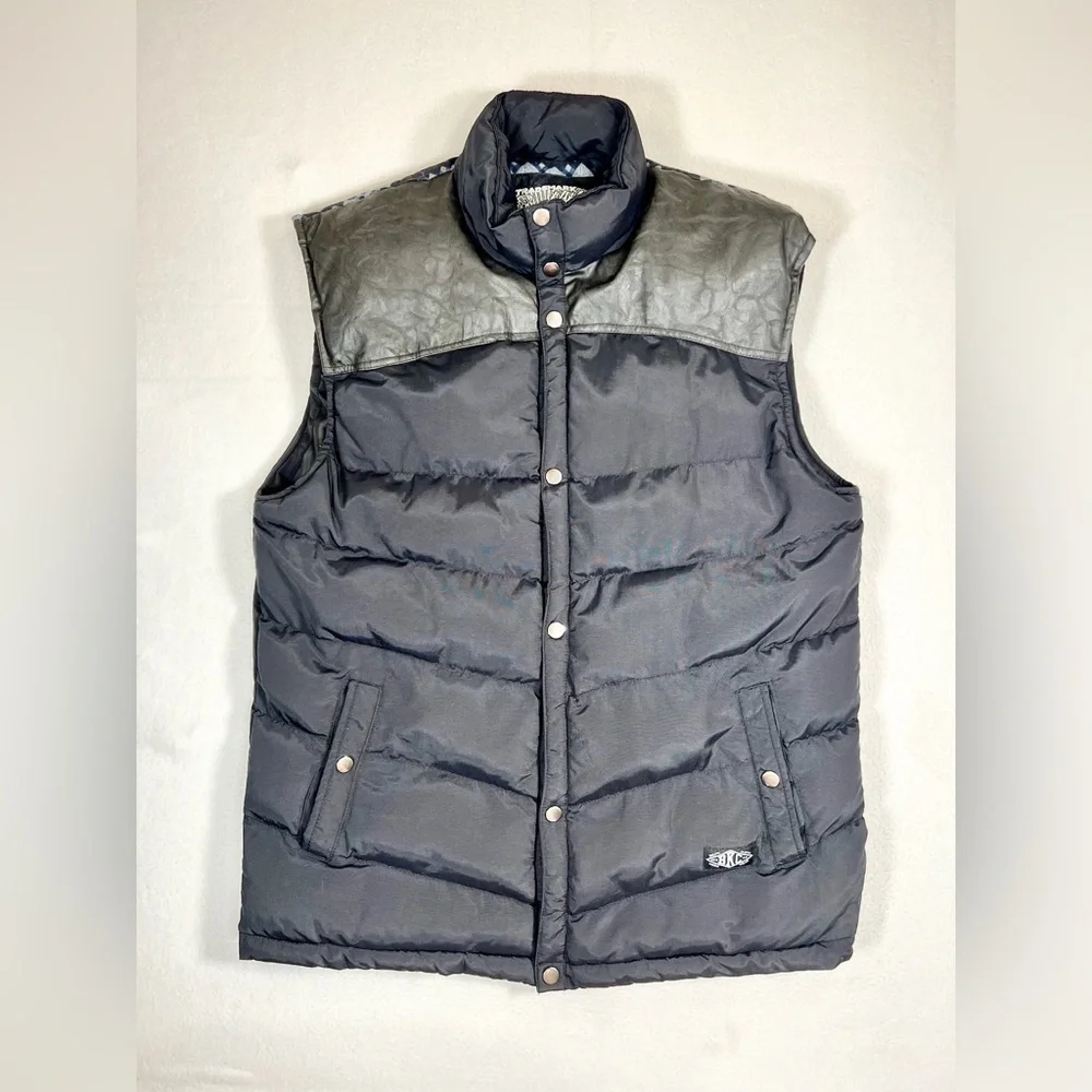 BROOKLYN CLOTH Men’s Black and Grey Zip Up Puffer Vest Gorpcore Size Extra Large